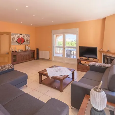 Chris, Area Of - By Villamar Vila