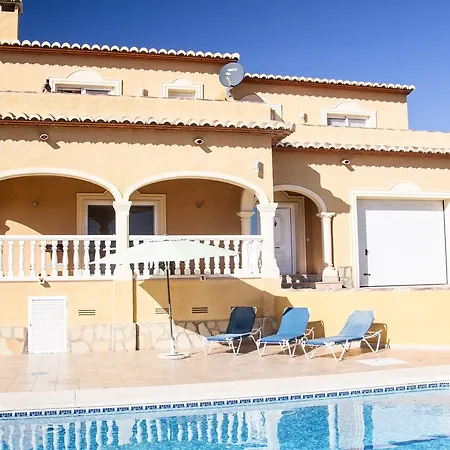 Vila Chris, Area Of - By Villamar Calpe